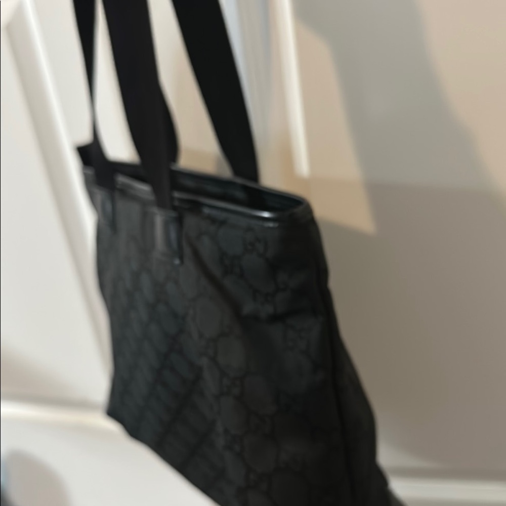 Gucci Black Canvas Tote Bag with Minimalist Design - Picture 11 of 15